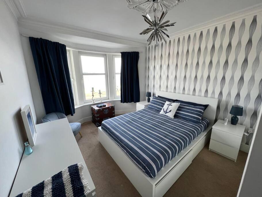 Fantastic 3 Bedroom Holiday Home Millport Luaran gambar